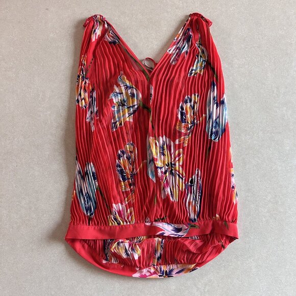 Free People Pleated Hibiscus Top ASO Alex Russo - Picture 3 of 8